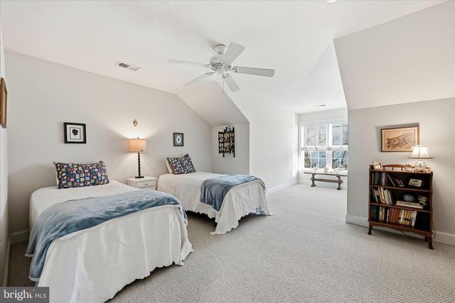 44397 OAKMONT MANOR SQ, Ashburn, VA 20147