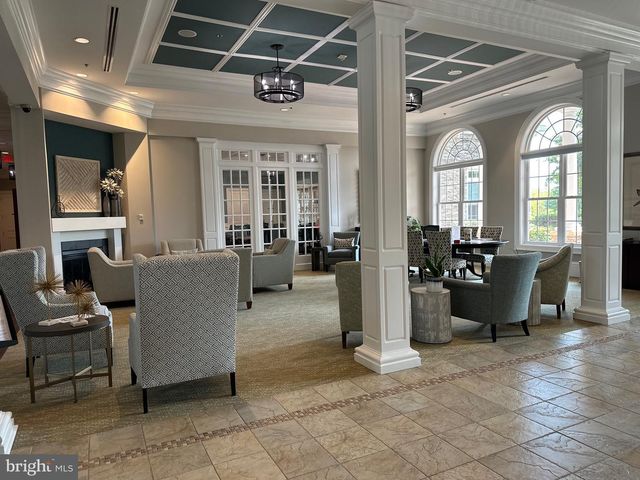 44397 OAKMONT MANOR SQ, Ashburn, VA 20147