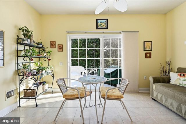 44397 OAKMONT MANOR SQ, Ashburn, VA 20147