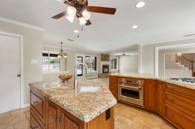 6414 Hickorycrest Drive, Spring, TX 77389