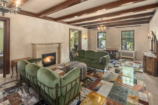 4649 E Lake Harriet Parkway, Minneapolis, MN 55419