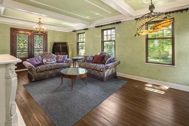 4649 E Lake Harriet Parkway, Minneapolis, MN 55419