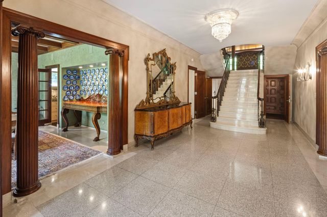 4649 E Lake Harriet Parkway, Minneapolis, MN 55419