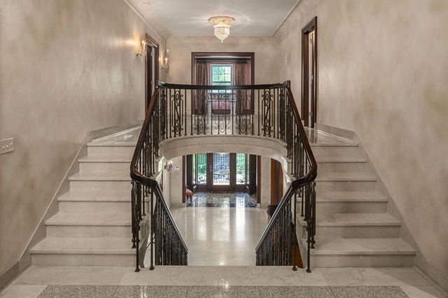 4649 E Lake Harriet Parkway, Minneapolis, MN 55419