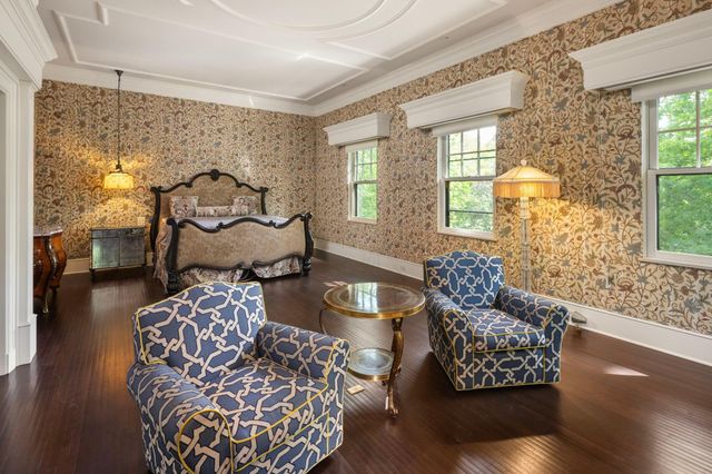 4649 E Lake Harriet Parkway, Minneapolis, MN 55419