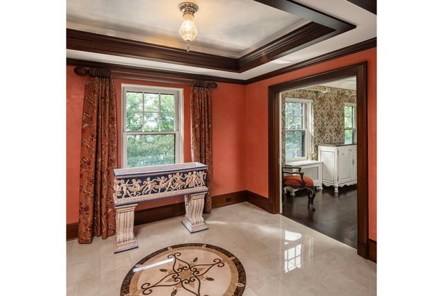 4649 E Lake Harriet Parkway, Minneapolis, MN 55419