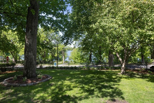 4649 E Lake Harriet Parkway, Minneapolis, MN 55419