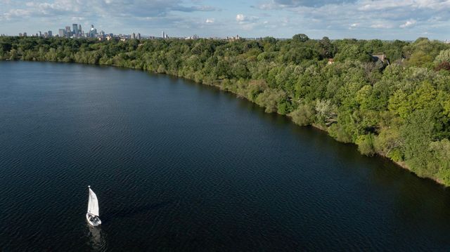 4649 E Lake Harriet Parkway, Minneapolis, MN 55419