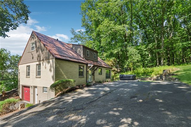 3316 Leechburg Rd, Lower Burrell, PA 15068