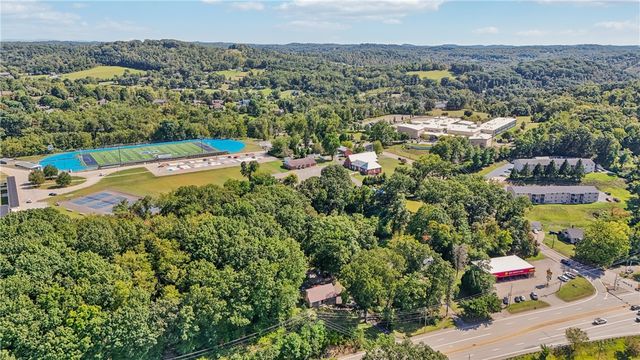 3316 Leechburg Rd, Lower Burrell, PA 15068