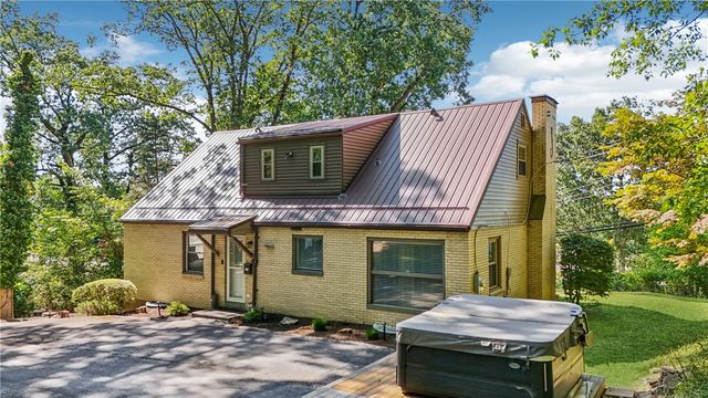 3316 Leechburg Rd, Lower Burrell, PA 15068