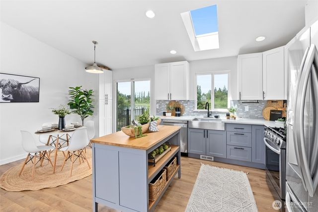 6015 52nd Street NE, Marysville, WA 98270