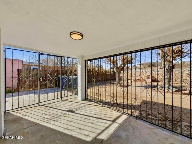 143 COURCHESNE Road, El Paso, TX 79922