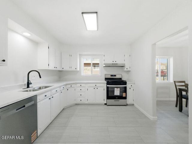 143 COURCHESNE Road, El Paso, TX 79922