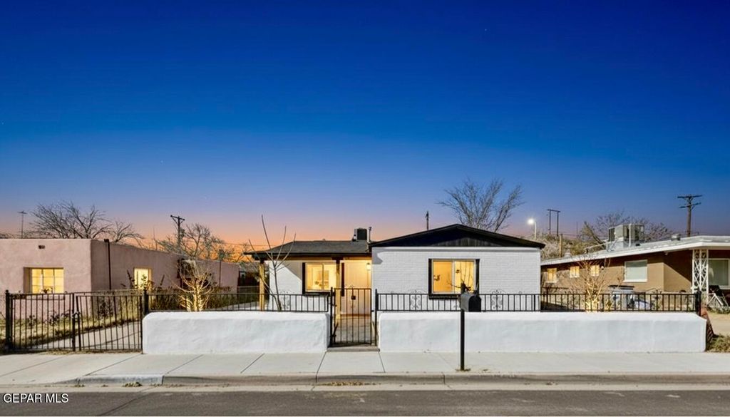 143 COURCHESNE Road, El Paso, TX 79922