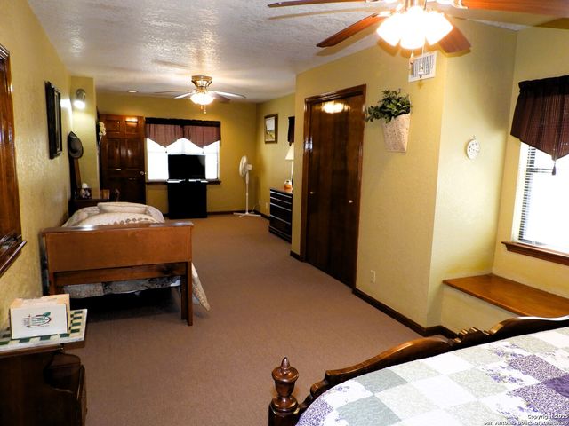 3078 Goat Hill Road, Lakehills, TX 78063