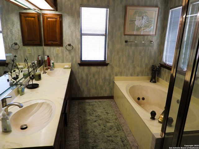 3078 Goat Hill Road, Lakehills, TX 78063