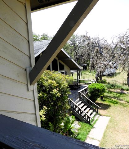 3078 Goat Hill Road, Lakehills, TX 78063