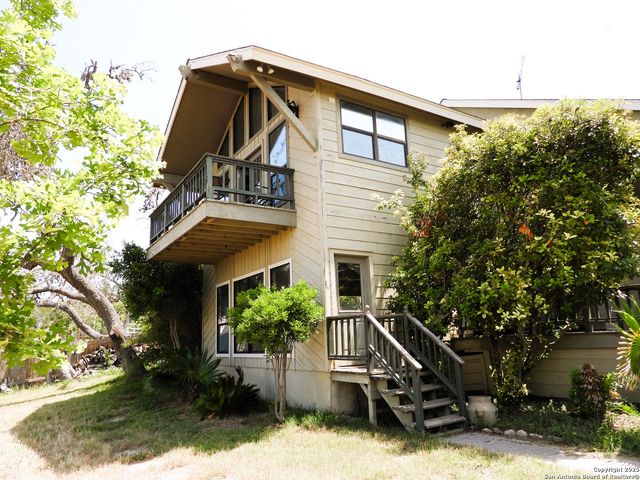 3078 Goat Hill Road, Lakehills, TX 78063