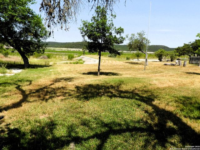 3078 Goat Hill Road, Lakehills, TX 78063