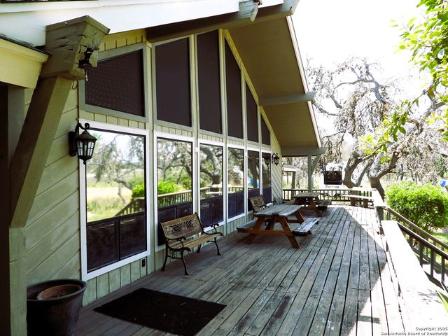 3078 Goat Hill Road, Lakehills, TX 78063