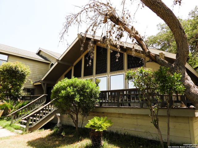 3078 Goat Hill Road, Lakehills, TX 78063