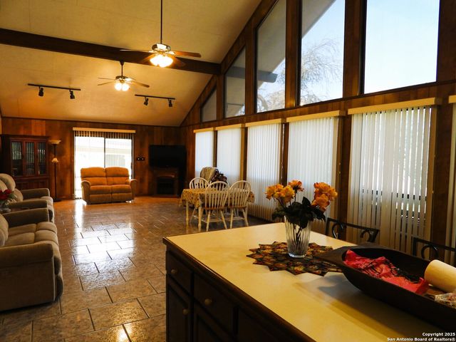 3078 Goat Hill Road, Lakehills, TX 78063