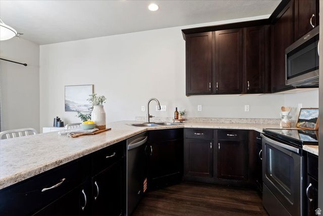 1933 W 2295 S, Woods Cross, UT 84087