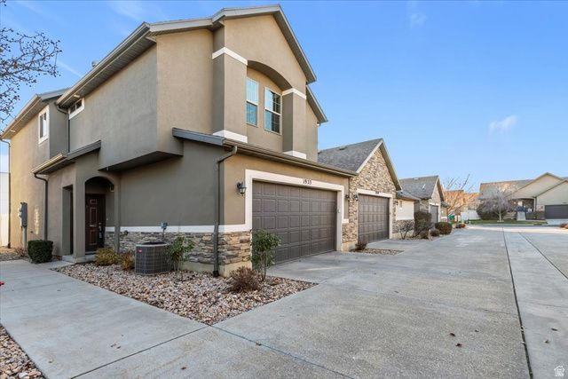 1933 W 2295 S, Woods Cross, UT 84087