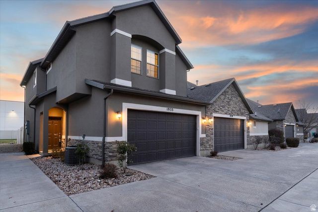 1933 W 2295 S, Woods Cross, UT 84087