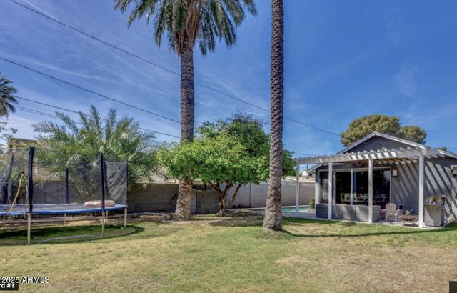 2645 E GLENROSA Avenue, Phoenix, AZ 85016