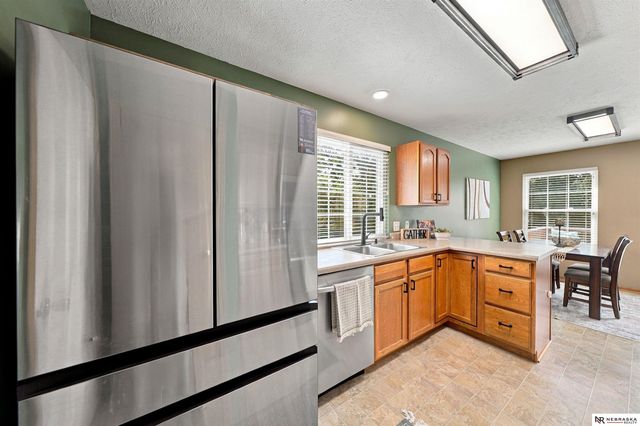 1849 NW Faesy Place, Lincoln, NE 68528