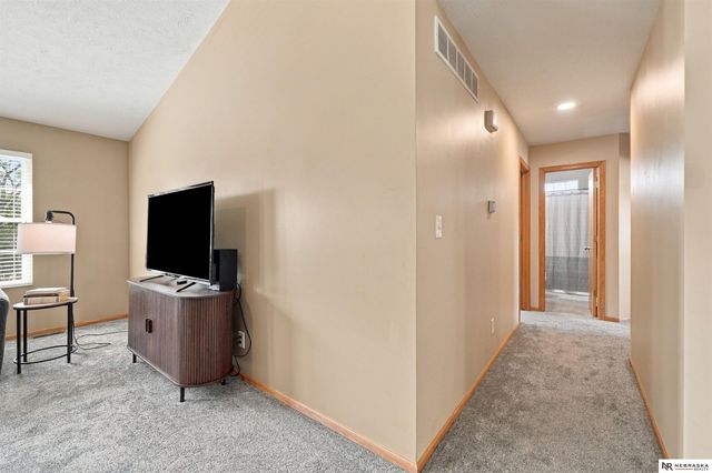 1849 NW Faesy Place, Lincoln, NE 68528