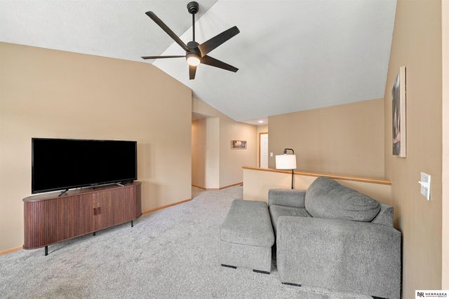 1849 NW Faesy Place, Lincoln, NE 68528