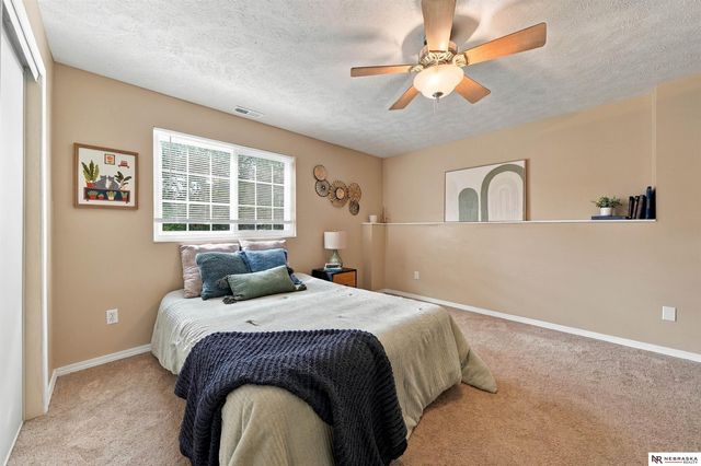 1849 NW Faesy Place, Lincoln, NE 68528
