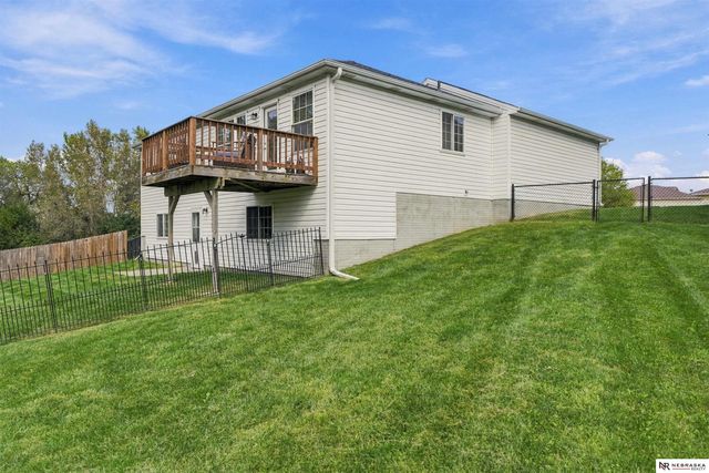 1849 NW Faesy Place, Lincoln, NE 68528