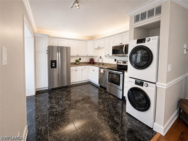 112 Bob O Link WAY B, Naples, FL 34105