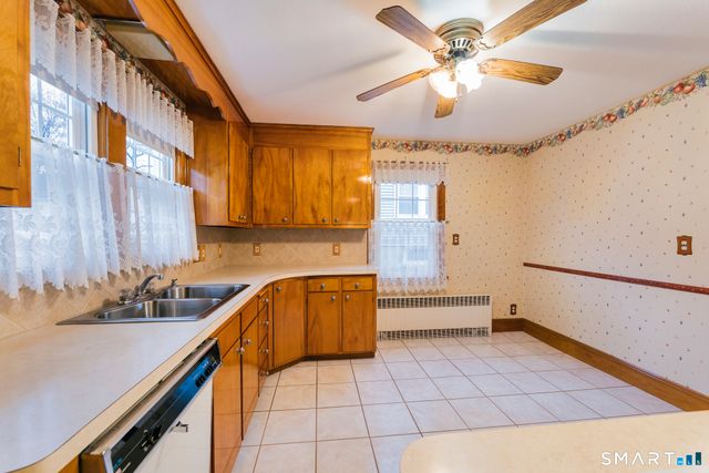 90 White Avenue, West Hartford, CT 06119