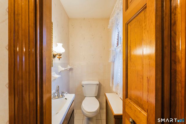 90 White Avenue, West Hartford, CT 06119