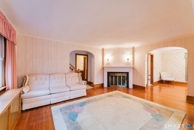 90 White Avenue, West Hartford, CT 06119