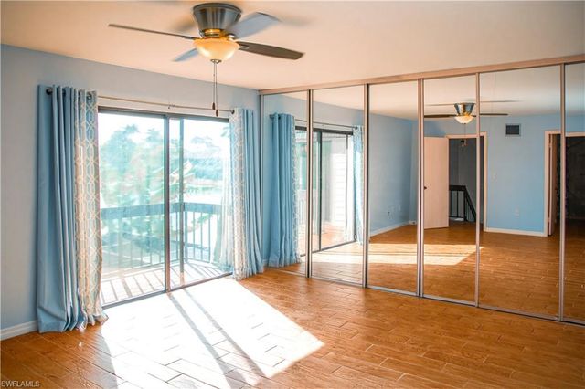 148 Lake Point Ln, Naples, FL 34112