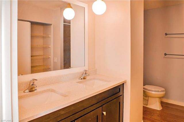 148 Lake Point Ln, Naples, FL 34112