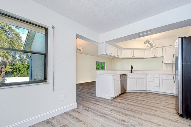 9731 62ND AVENUE N, St Petersburg, FL 33708