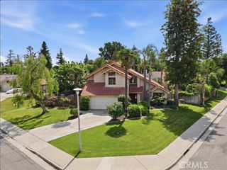 9613 Red Oak Court, Bakersfield, CA 93311