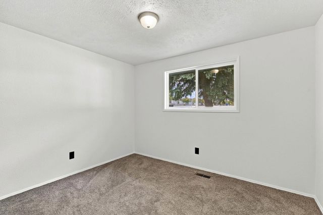 14706 E 24th Ave, Spokane Valley, WA 99037