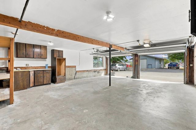 14706 E 24th Ave, Spokane Valley, WA 99037