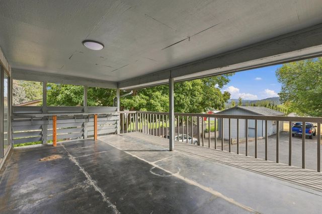 14706 E 24th Ave, Spokane Valley, WA 99037