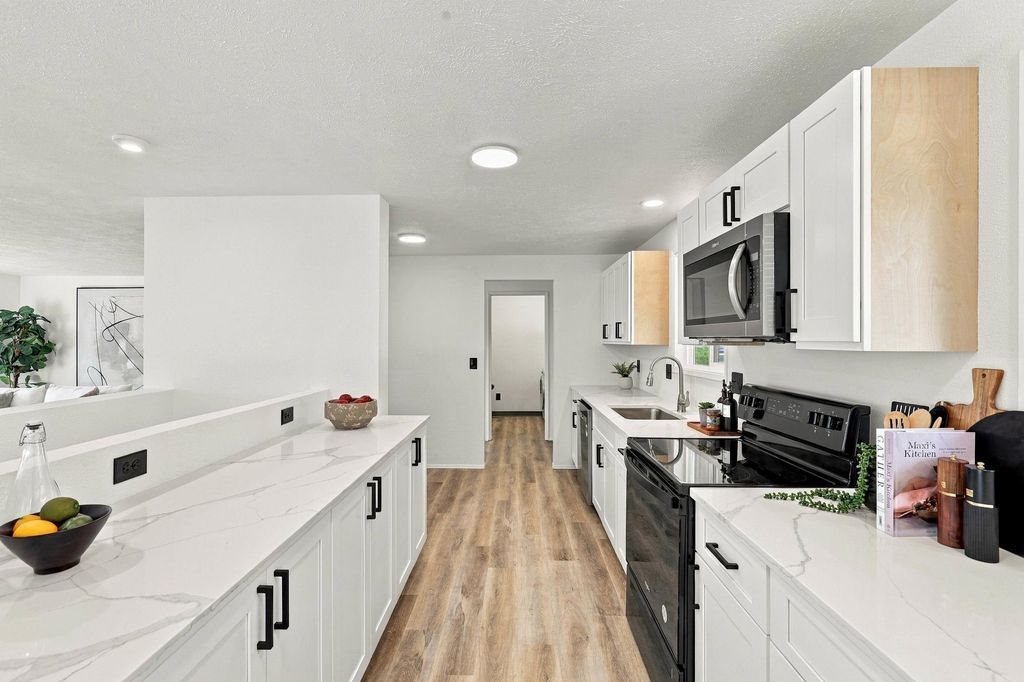 14706 E 24th Ave, Spokane Valley, WA 99037 photo 3