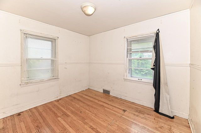 3136 N 77th STREET, Milwaukee, WI 53222