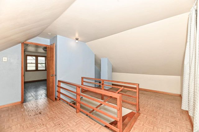 3136 N 77th STREET, Milwaukee, WI 53222